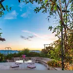 La Belle - Family Retreat Magnificent View 度假居 *