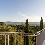 La Belle - Family Retreat Magnificent View