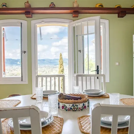 Case de vacanță La Belle - Family Retreat Magnificent View