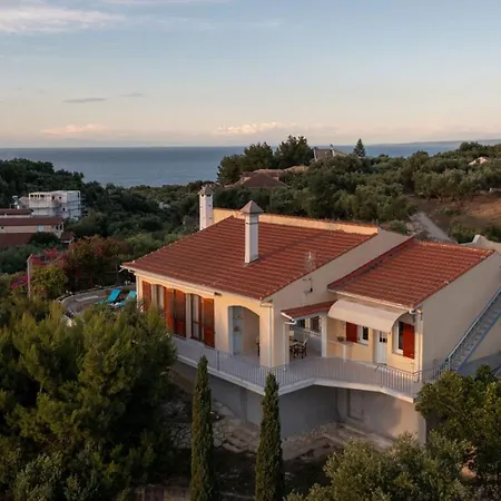 La Belle Villa *