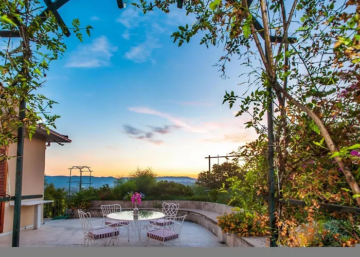 La Belle - Family Retreat Magnificent View Ferienhaus *