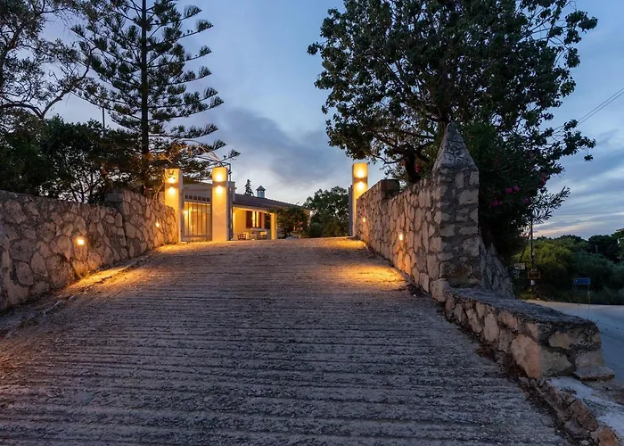 La Belle - Family Retreat Magnificent View