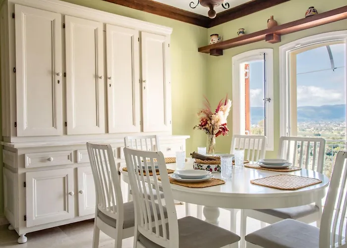Semesterbostad La Belle - Family Retreat Magnificent View *