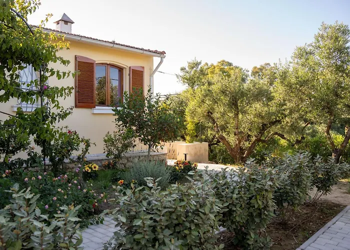 Semesterbostad La Belle - Family Retreat Magnificent View